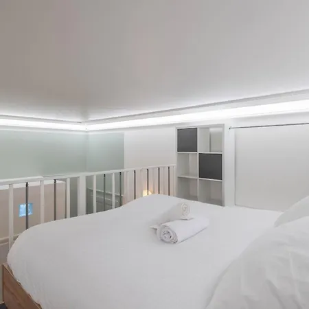 Smartstay - *